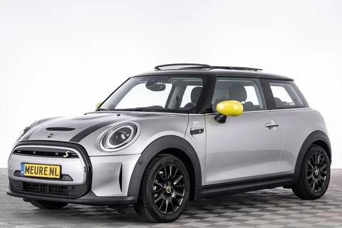 MINI Electric Mini Yours 33 kWh | PANORAMADAK | harman/kardon | LEDER | SOH 99% |