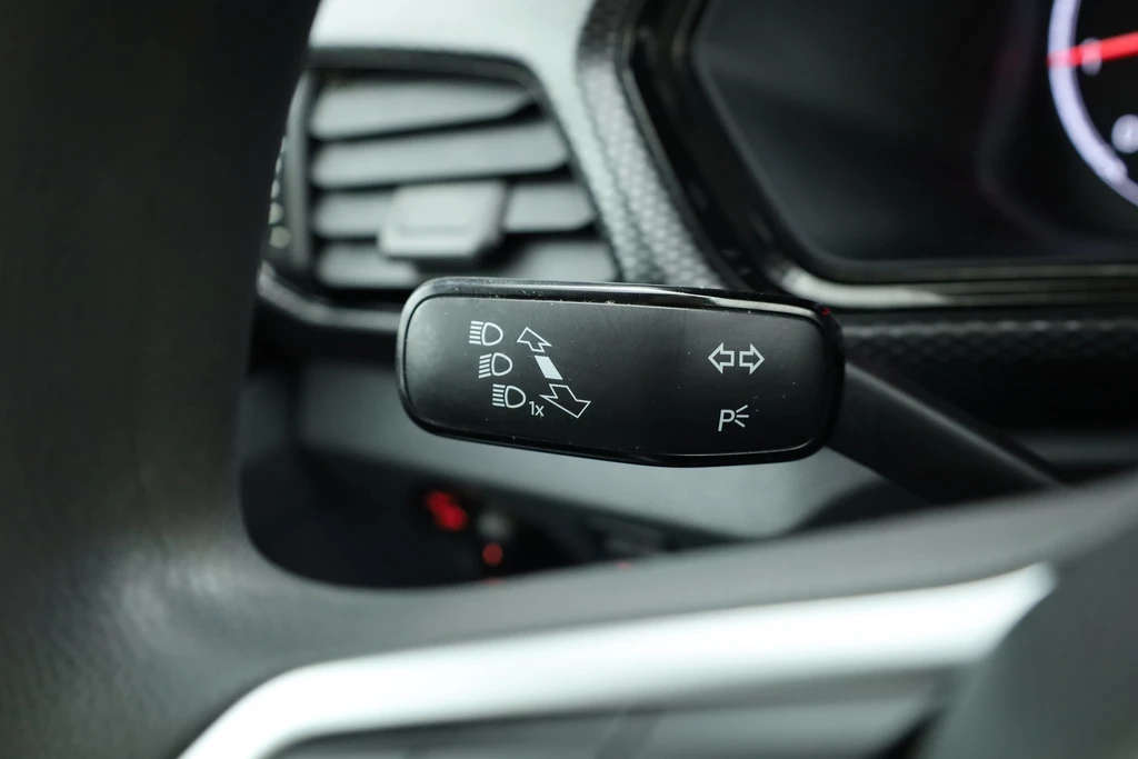 Volkswagen T-Cross – foto 12