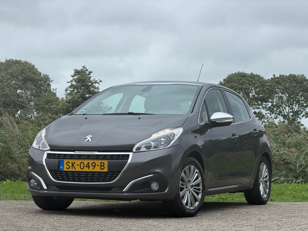 Peugeot 208 – foto 1