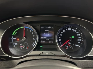 Volkswagen Passat – thumbnail 21