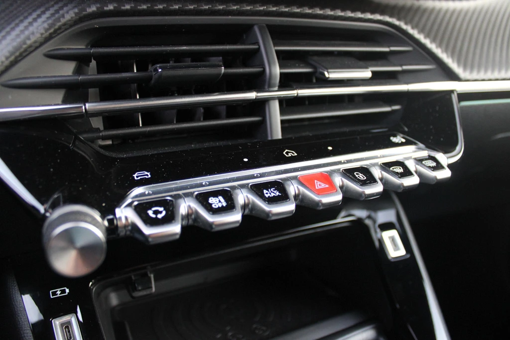Peugeot 208 – foto 23