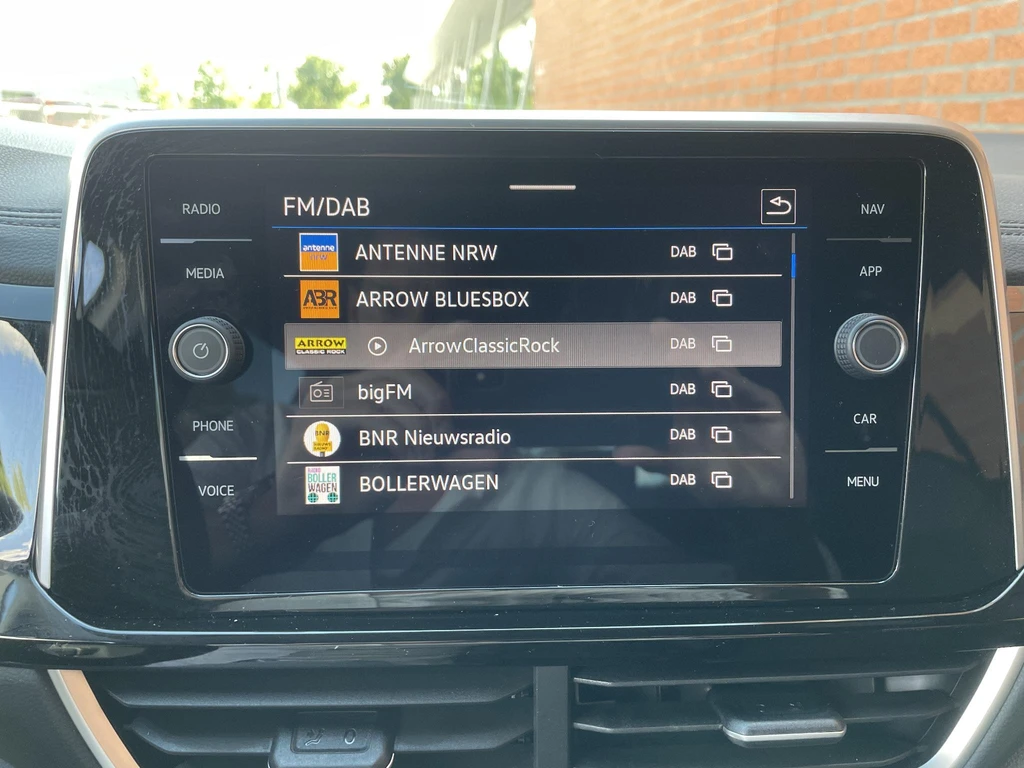 Volkswagen T-Roc – foto 11