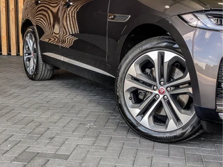 Jaguar F-PACE – thumbnail 32