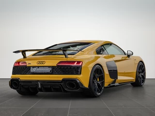 Audi R8 – thumbnail 2