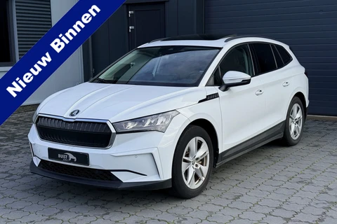 Škoda Enyaq iV 60 PANO ACC LEER TREKHAAK