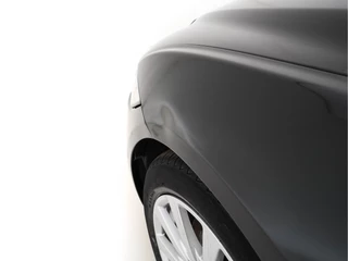 Jaguar XE – thumbnail 33