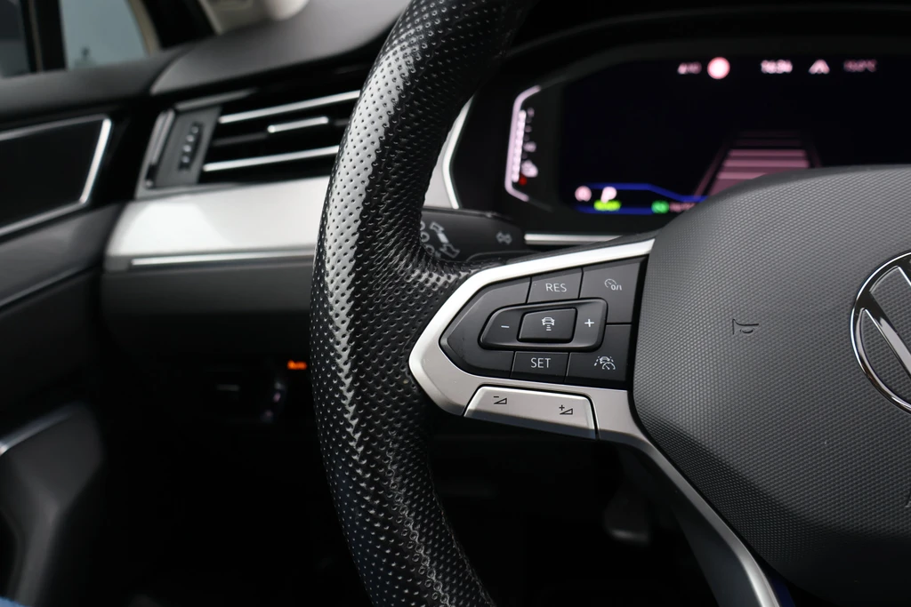 Volkswagen Passat – foto 21