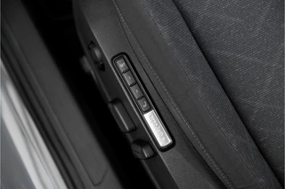 Volkswagen Golf – thumbnail 33