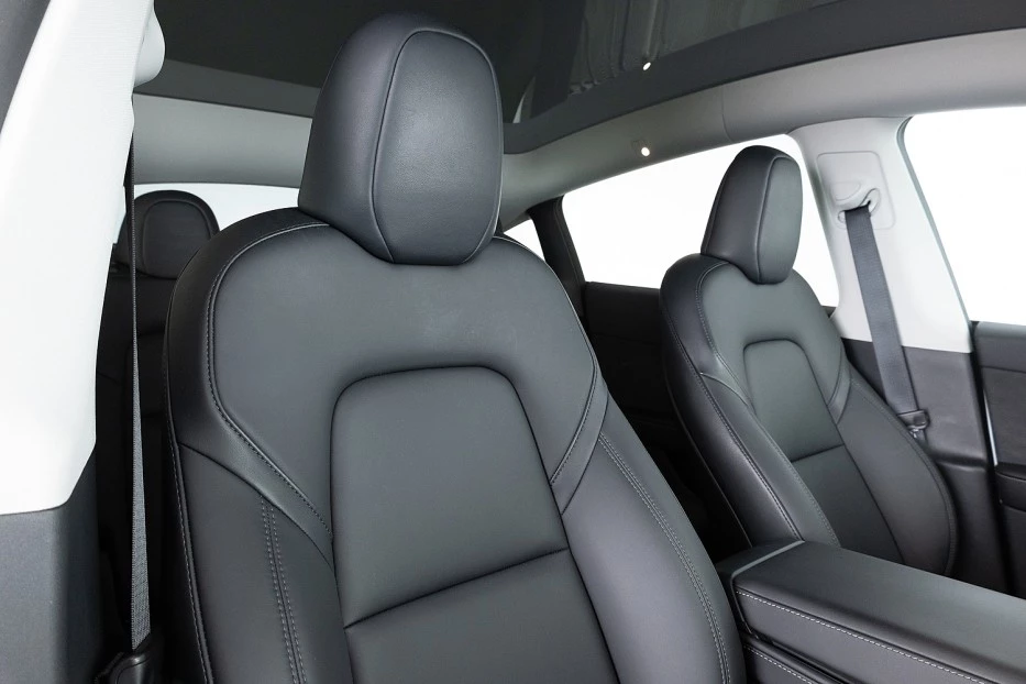 Tesla Model Y – foto 11