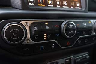 Jeep Wrangler – thumbnail 11