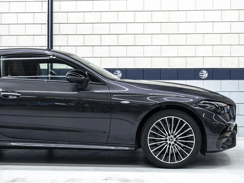 Mercedes-Benz CLE | Coupé | 300 e AMG Line