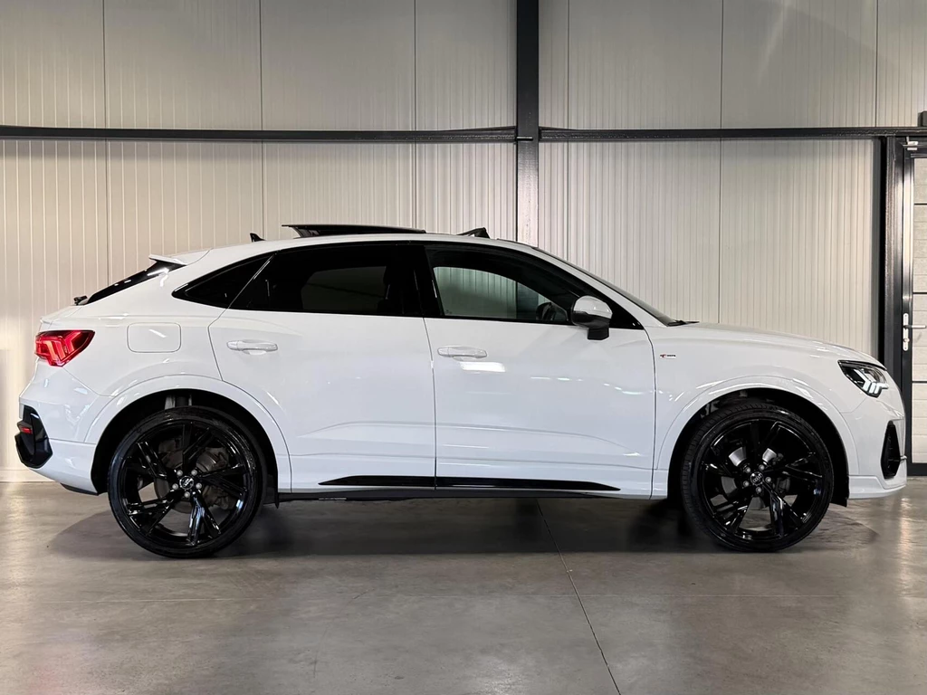 Audi Q3 – foto 11