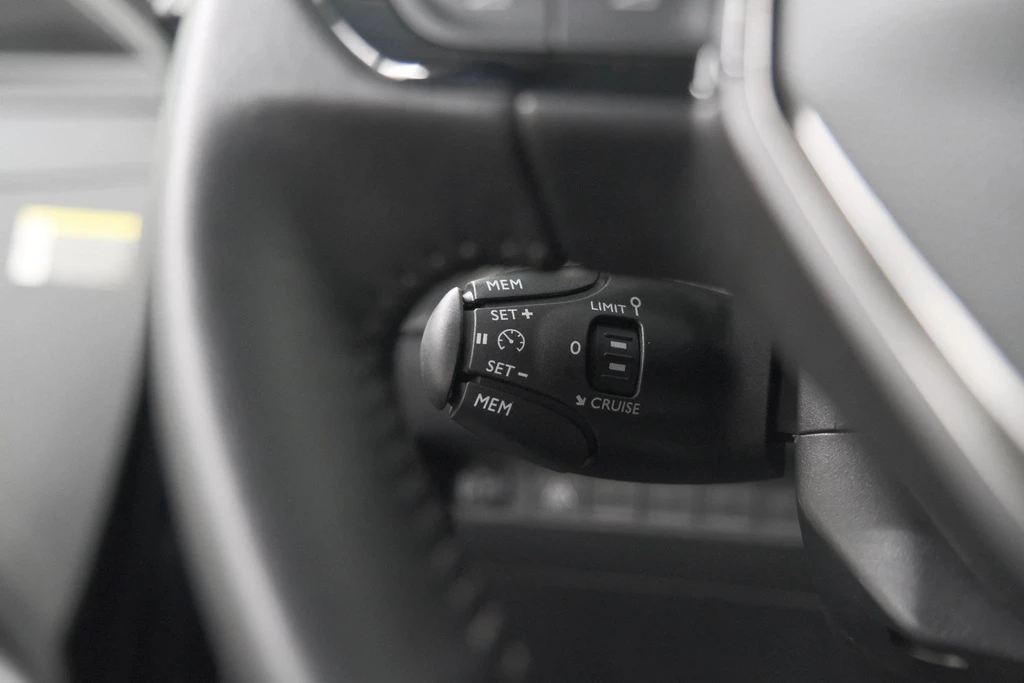 Peugeot 208 – foto 16
