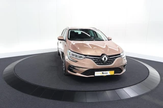 Renault Megane E-Tech – thumbnail 17