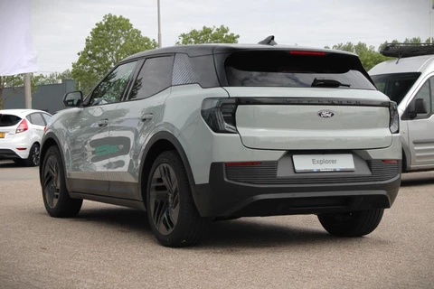Ford Explorer Collection Extended Range RWD 79 kWh 286pk | Rijklaar | Ford Voorraad | Driver Assistance Pack | B&O Play | Wegklapbare Trekhaak