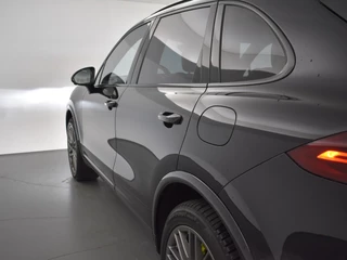 Porsche Cayenne – thumbnail 3