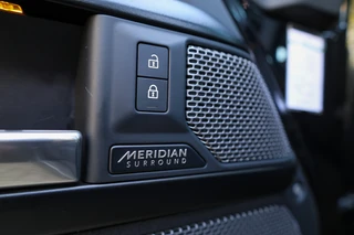 Land Rover Defender – thumbnail 26