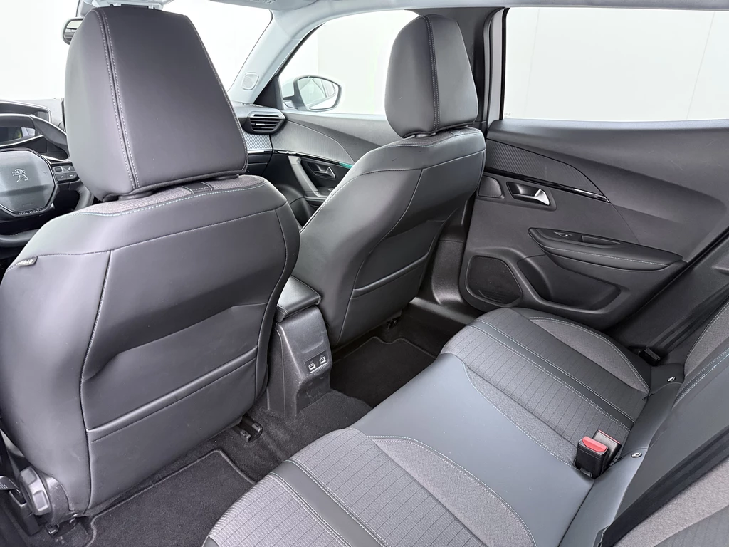 Peugeot e-2008 – foto 16