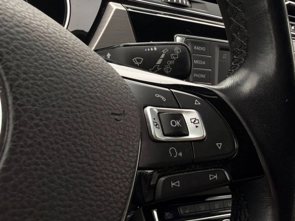 Volkswagen Touran – foto 15