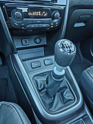 Suzuki Vitara – thumbnail 30