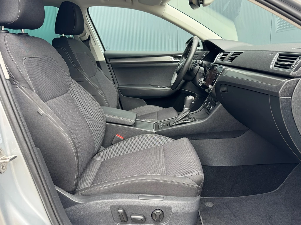Škoda Superb – foto 18
