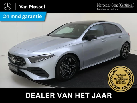 Mercedes-Benz A-klasse 180 AMG Line Panorama Dak / Nightpakket / Parkeercamera / Sfeerverlichting / Stoelverwarming /