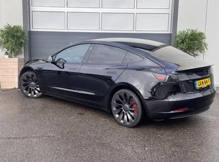 Tesla Model 3 – thumbnail 4