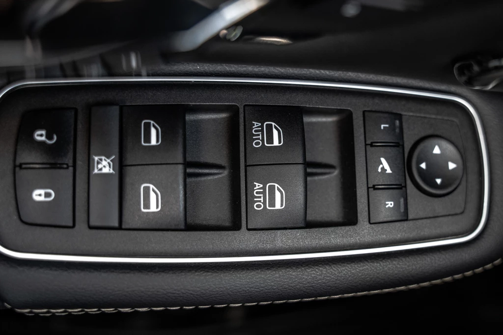 Dodge Ram 1500 – foto 28