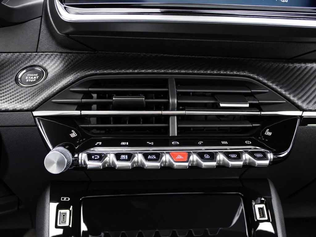 Peugeot 208 – foto 17