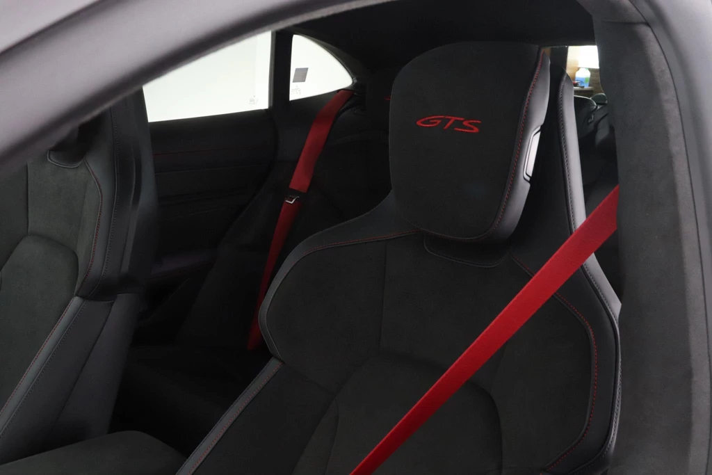 Porsche Taycan – foto 16