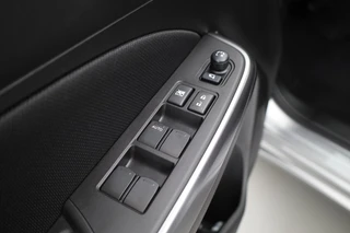 Suzuki Swift – thumbnail 14