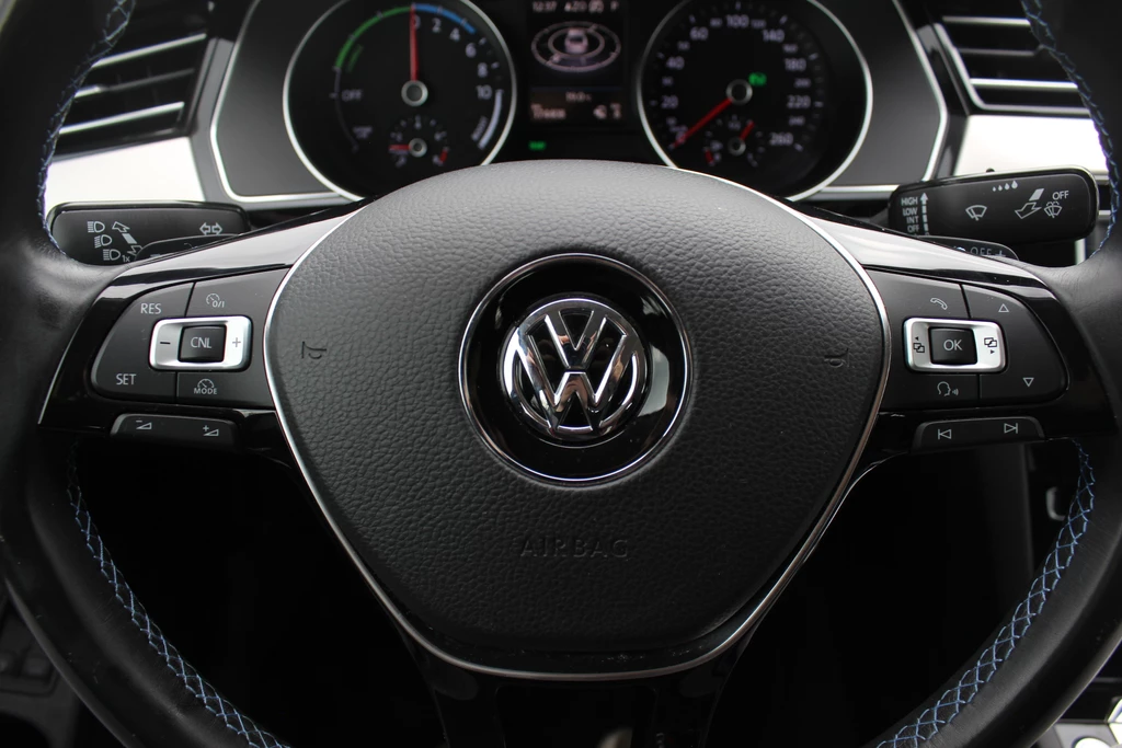 Volkswagen Passat – foto 32