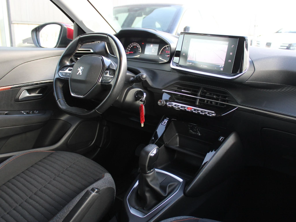 Peugeot 208 – foto 8