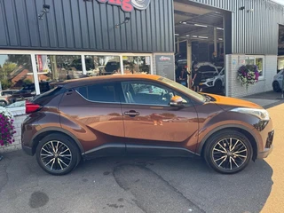Toyota C-HR – thumbnail 4