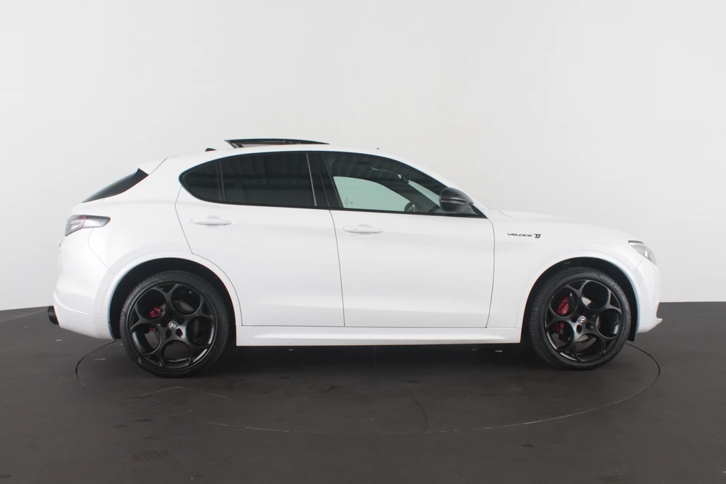 Alfa Romeo Stelvio – foto 7