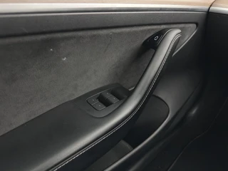 Tesla Model 3 – thumbnail 29