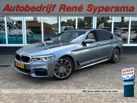 BMW 5 Serie 520i High Executive | M Pakket | Schuif/kanteldak | Sfeerverlichting | Apple Carplay
