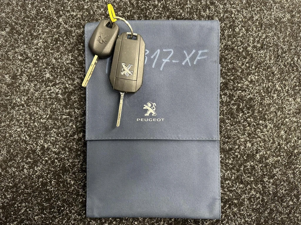 Peugeot 208 – foto 37
