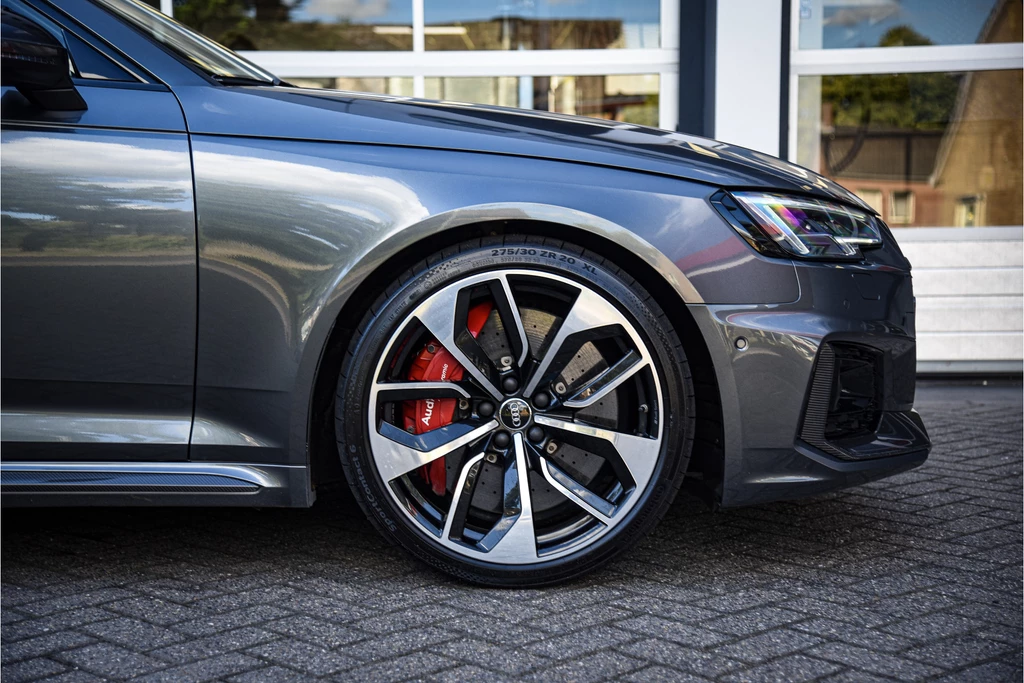 Audi RS4 – foto 13