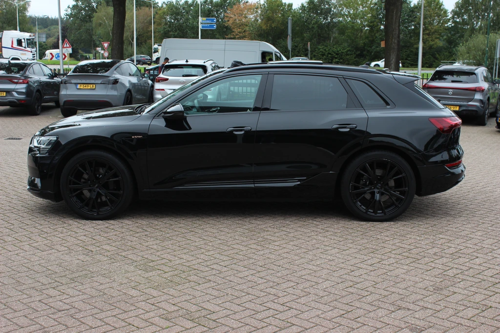 Audi e-tron – foto 2
