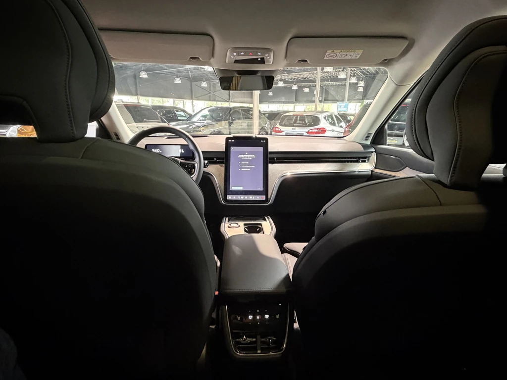 Volvo EX90 – foto 17