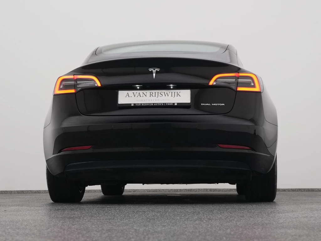 Tesla Model 3 – foto 9
