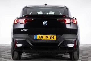 BMW iX2 – thumbnail 4