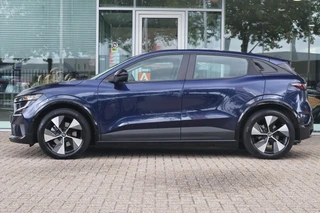 Renault Megane E-Tech – thumbnail 3