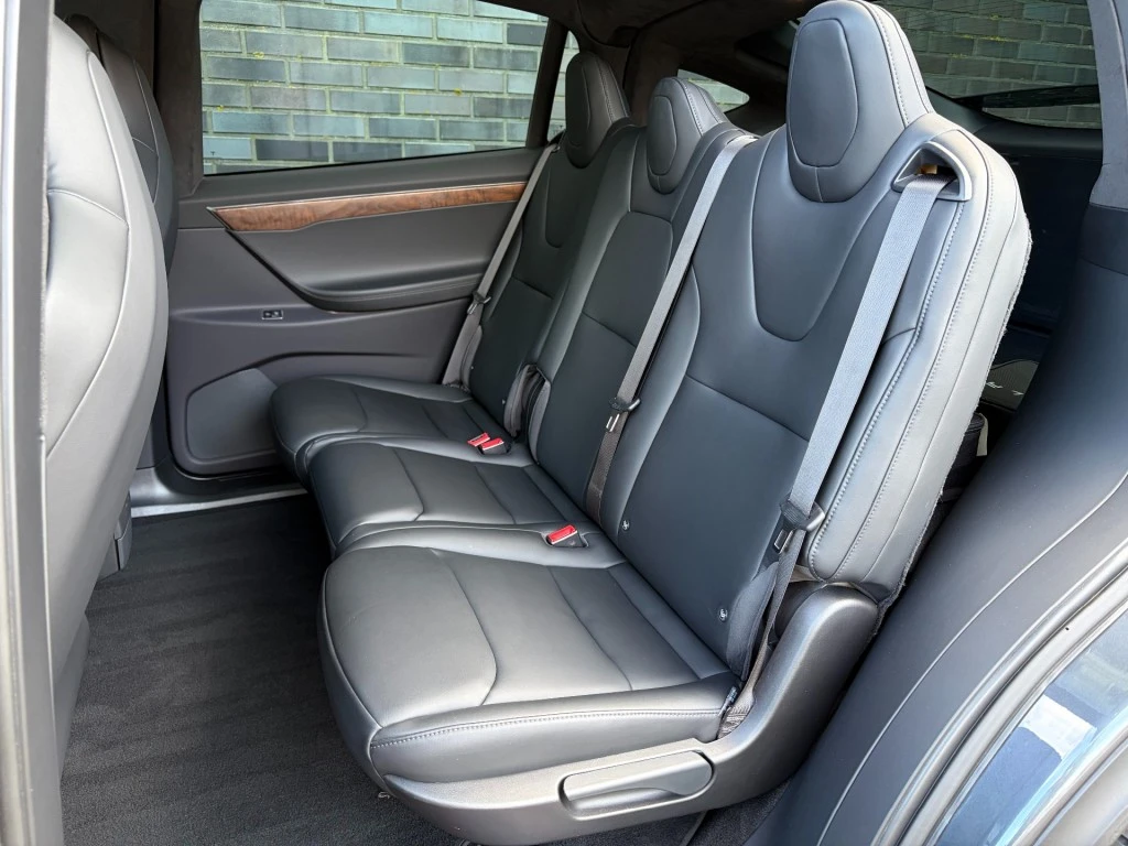 Tesla Model X – foto 11