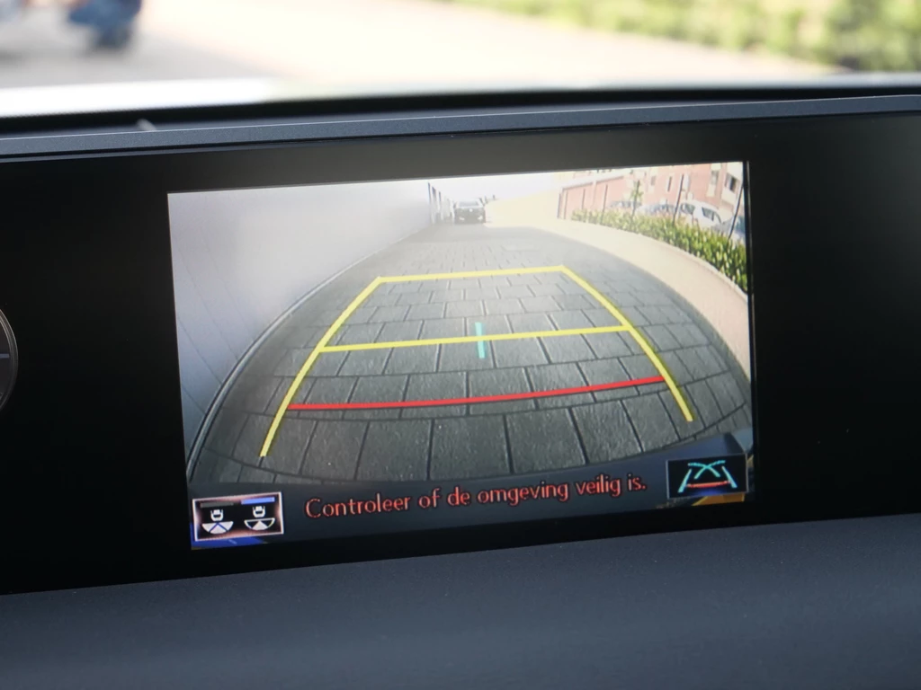 Lexus UX – foto 26