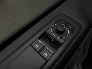 Ford Tourneo Connect – thumbnail 28