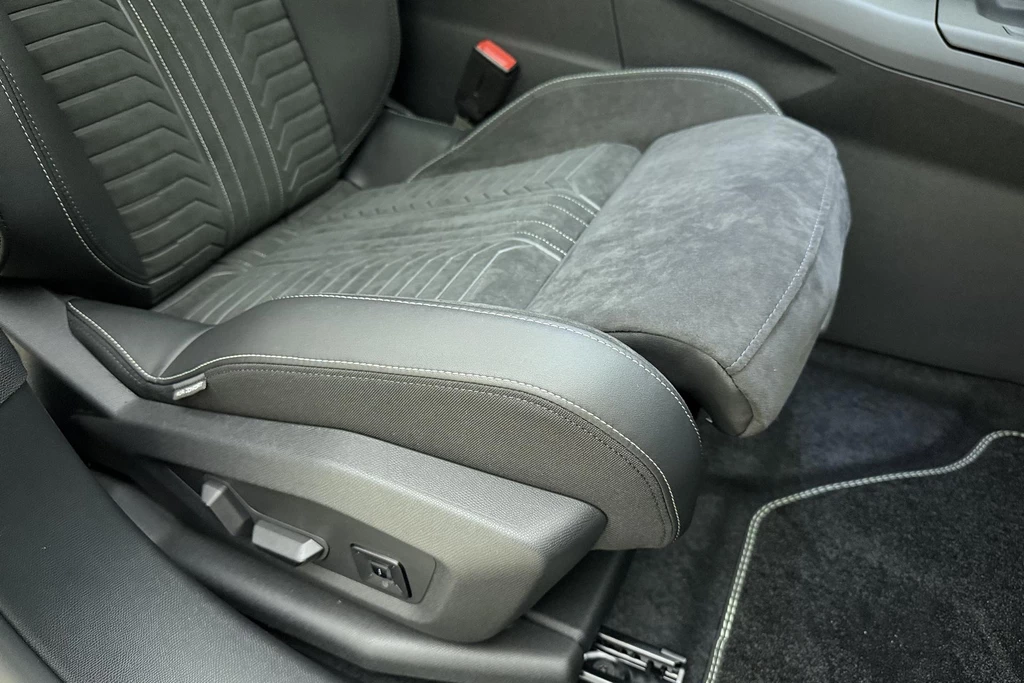 Peugeot e-3008 – foto 18