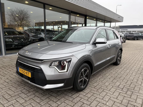 Kia Niro 1.6 GDi PHEV DynamicLine | Adaptive Cruise | Stoel- & Stuurwielverwarming | Achteruitrijcamera | Apple carplay / Android auto