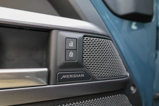 Land Rover Defender – thumbnail 26